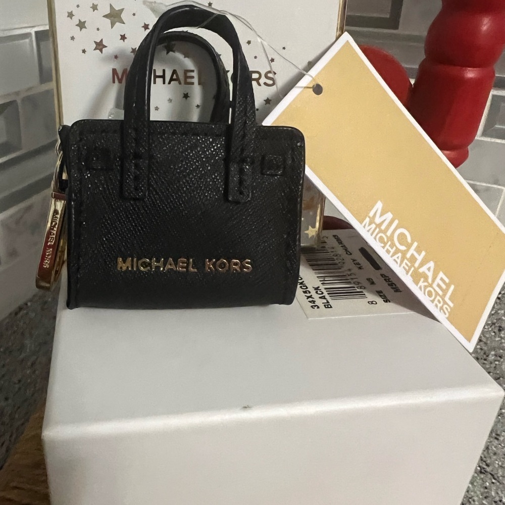 Michael Kors Mini Charm